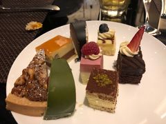 -唐拉雅秀酒店-西锦汇空中BBQ·思创餐厅