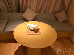 -全季酒店(上海青浦吾悦广场淀山湖大道店)