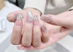 -爱纶美·美甲美睫半永久