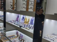 -广州宝岛眼镜武汉和光眼镜市场西区店