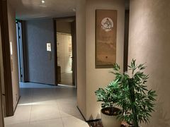 -灸春堂·艾灸·痛症·整脊连锁(之江银泰店)
