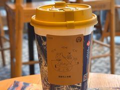 -霸王茶姬(建设路公元荟店)