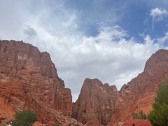 -天山神秘大峡谷