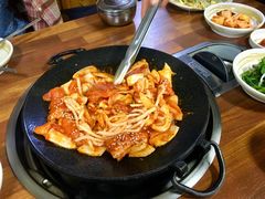 -城山辣炒黑猪肉