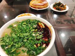 -牛一嘴·兰州牛肉面·大盘鸡(财富中心店)