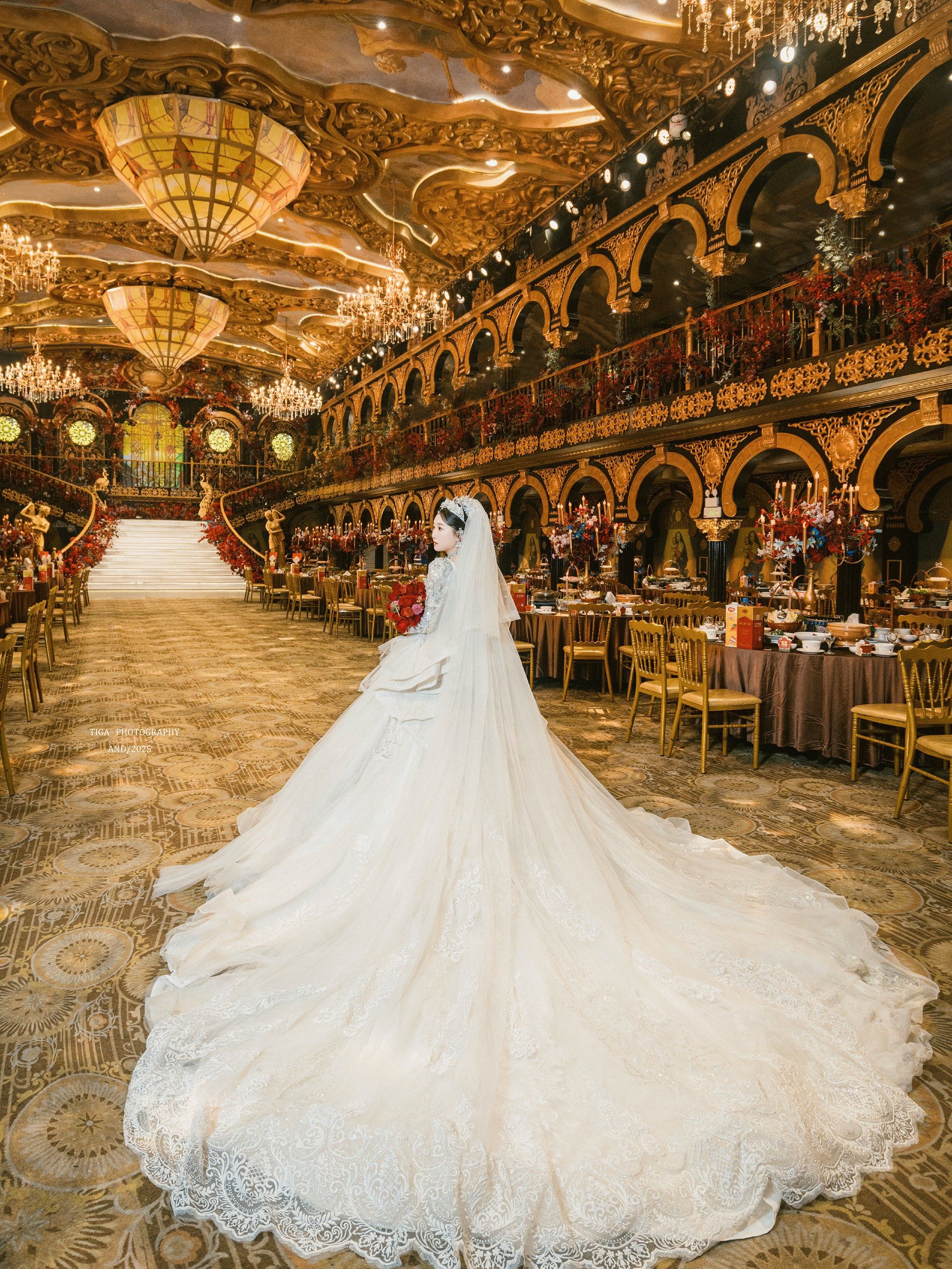 富家千金的百万欧式古堡婚礼,这也太嚎了吧!