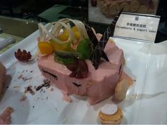 -荣誉国际酒店-云顶旋转餐厅