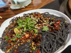 -人民公社铁锅炖·东北菜(卫国道店)