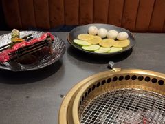 -铭牛烧肉·和牛海鲜自助(高新月牙湖店)