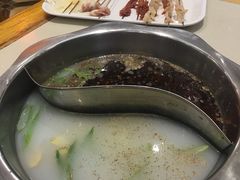 -袁记串串香(泉水轻轨站店)