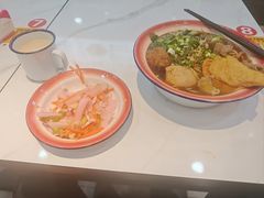 -刘二姐襄阳牛肉面(鸟巢店)