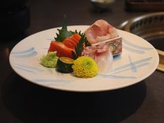 -铭牛烧肉·和牛海鲜自助(高新月牙湖店)