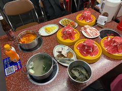 番茄锅底-四囍码头海鲜烧烤自助火锅(外滩南京东路悦荟广场店)