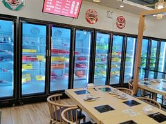 -杨老板·海鲜集市火锅·鲜切牛肉(中防万宝店)