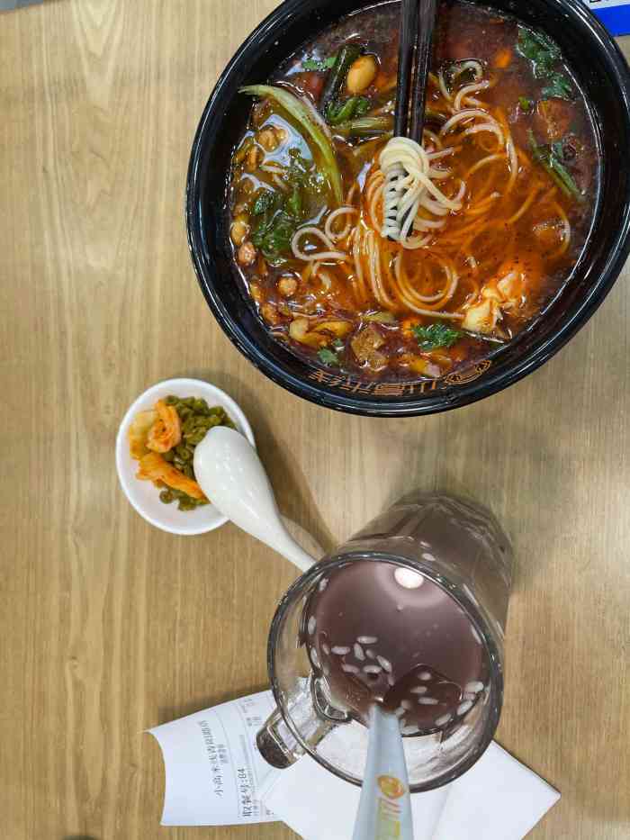 小高米线(青阳路店)-"学校路边的连锁快餐店~第一次和男朋友去要.