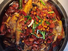 -鸣记脆皮烤鱼(三八广场店)