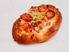 蒜香培根调理面包-巴黎贝甜(印象城店)