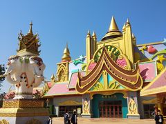 -七彩云南欢乐世界