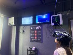 -VR 间客漫·PS电玩·虚拟现实包间游戏电竞(街道口店)