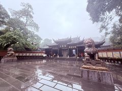 -峨眉山报国寺