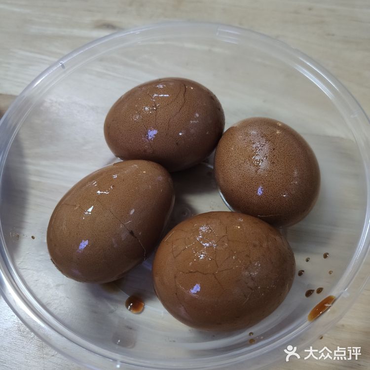 今天尝了最正宗的生煎包