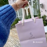 不甜也不腻。一勺挖下去，用合肥话说简直“化得了”！