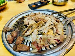 -牛信亭韩国料理·炭火烤肉(紫藤路店)