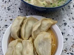 -黄阿姨锅贴大王(万航渡路店)