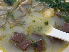 -小杨生煎(金山百联购物中心3楼店)