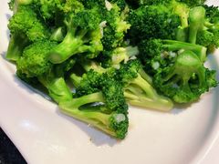 蒜蓉西兰花-老广酒楼(樱花店)