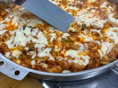 -亲昵春川鸡排(韩国美食街店)