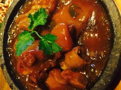 -云海肴·汽锅鸡·云南菜(天山百盛优客店)