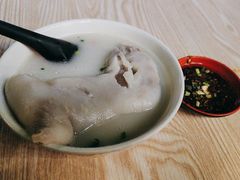 -雷祖芳老妈蹄花店