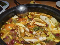 -一朵菌·野生菌探索家火锅(南亚店)