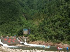-龙井峡漂流