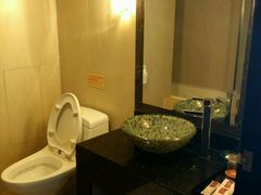 -顺德君豪酒店(佛山容桂渔人码头店)