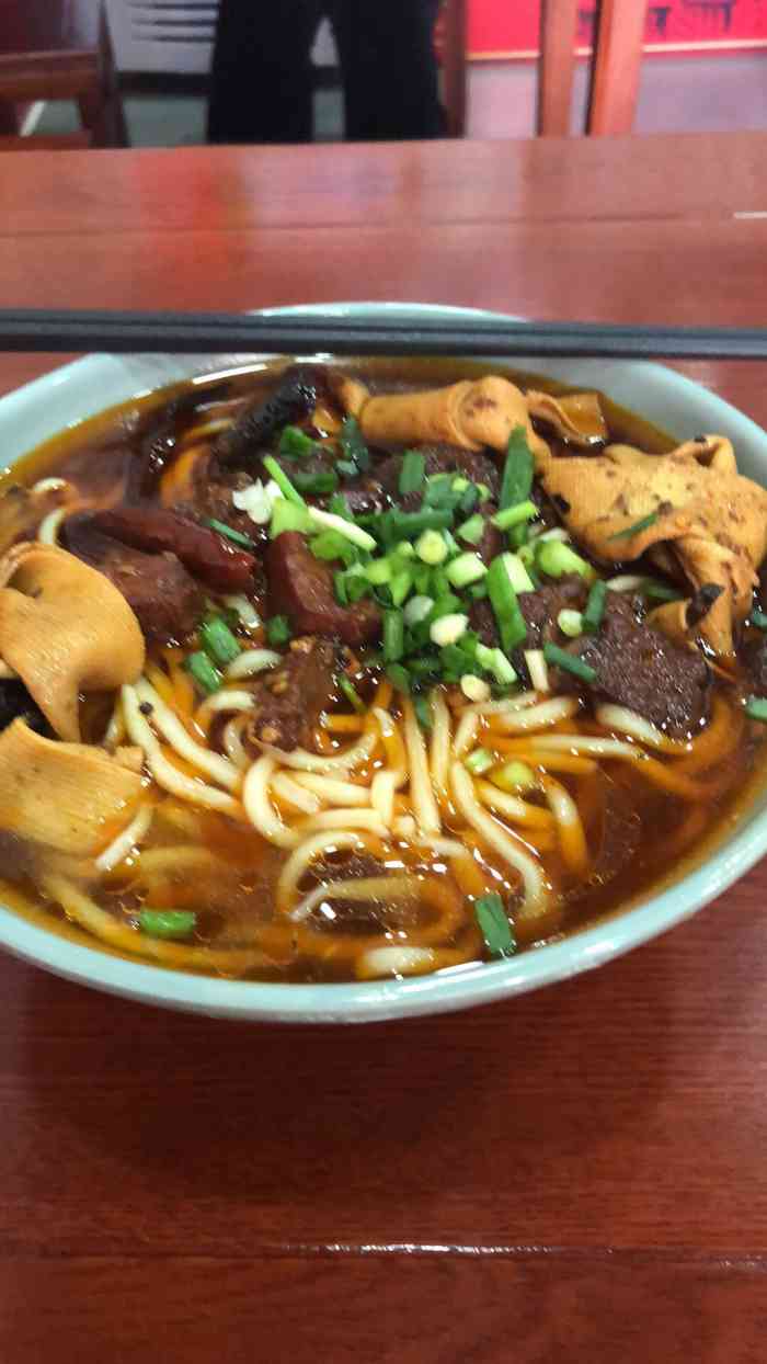 蒋四宝板面牛杂面(天拖店)-"精品20元肉多一点,加豆皮一元三个,豆皮.