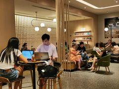 -星巴克臻选(上海陆家嘴中心店)