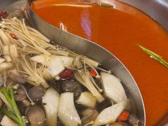 -沸炉重庆老火锅(军事博物馆店)