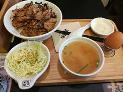 -熊吞·大碗丼烧肉饭(济宁万达广场店)