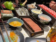 -炙爱鮮貨火锅(中东砂之船店)