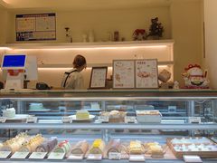 面包甜点陈列柜-奈诺甜品·生日蛋糕·下午茶(古城店)
