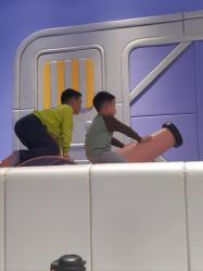 -嗨贝天地亲子乐园 · 生日派对·VR对战(万象城店)