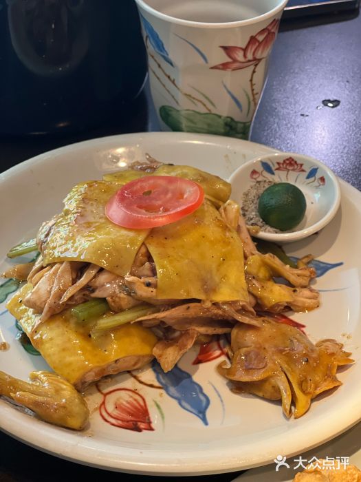 大头虾越式风味餐厅(光明广场店)越式盐焗麻油鸡图片