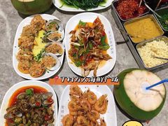 -四川小胡子海鲜(丁村万人海鲜广场店)