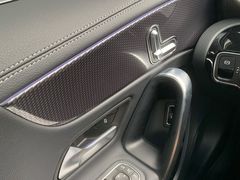 -上海星瀚奔驰4S店(红柳路店)