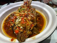 香酥大鲫鱼-费大厨辣椒炒肉(高铁吾悦广场店)