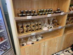 零售区-老梦面包 CHEZMOREL(三源里店)