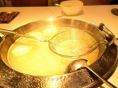 -浪里寻·臻牛养生牛肉火锅(方圆荟店)