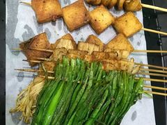 -亮子·东北特色烧烤(复悦荟店)